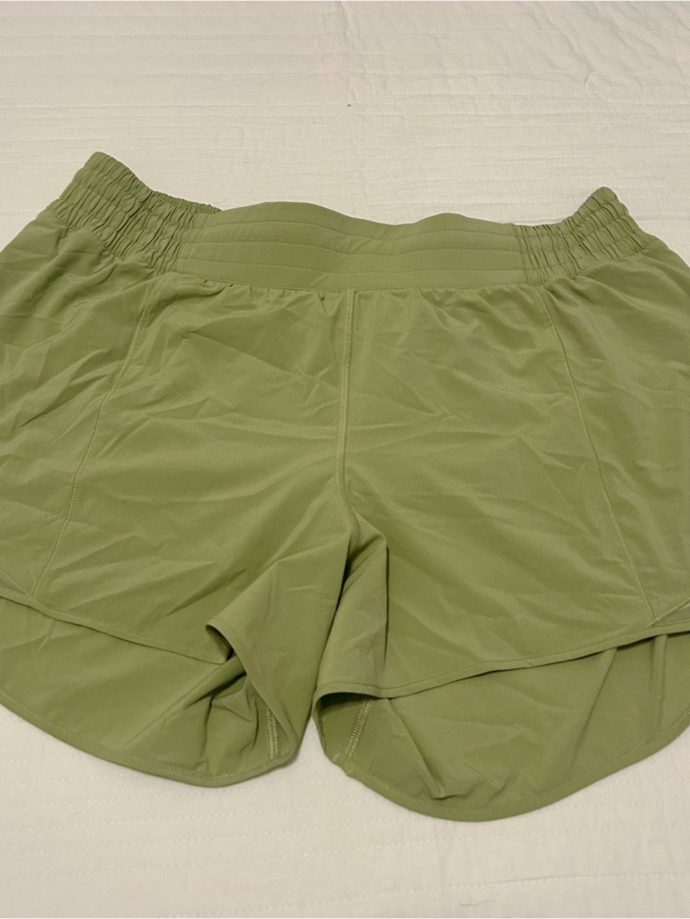 Lululemon Women’s Hotty Hot HR Shorts 4” Lined FOG GREEN Size 14 - Picture 2 of 6